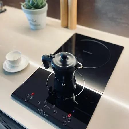 شقة Sui's تيرانا